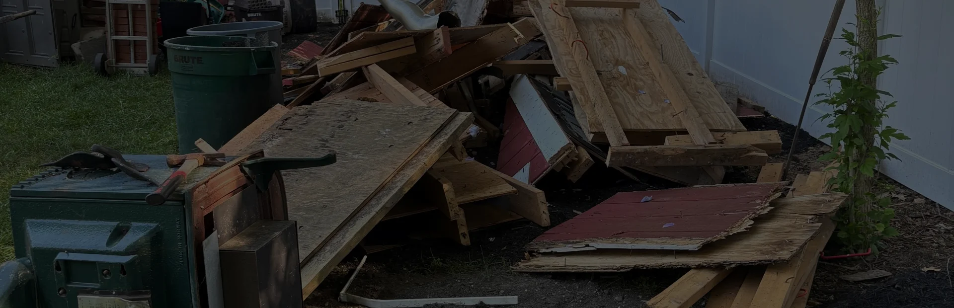 breadcrumb hero Residential Junk Removal