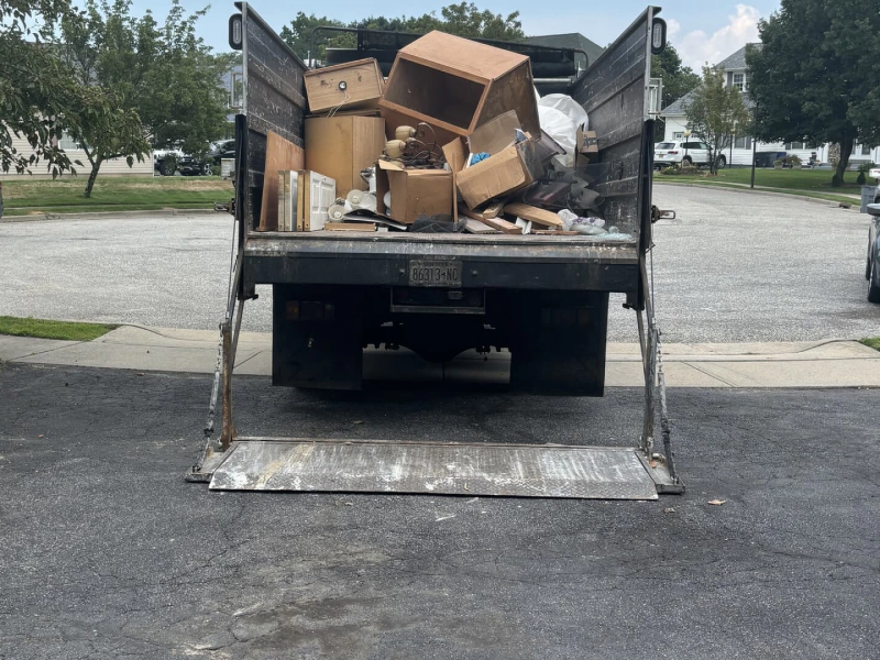 (Blog) 4 Costly Junk Removal Mistakes to Avoid and How to Save Money
